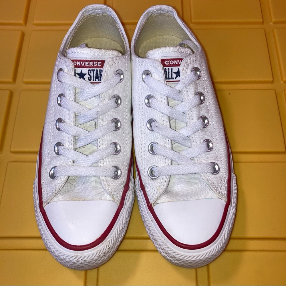 EUC Converse White Sneakers with Red Accents Women's 5